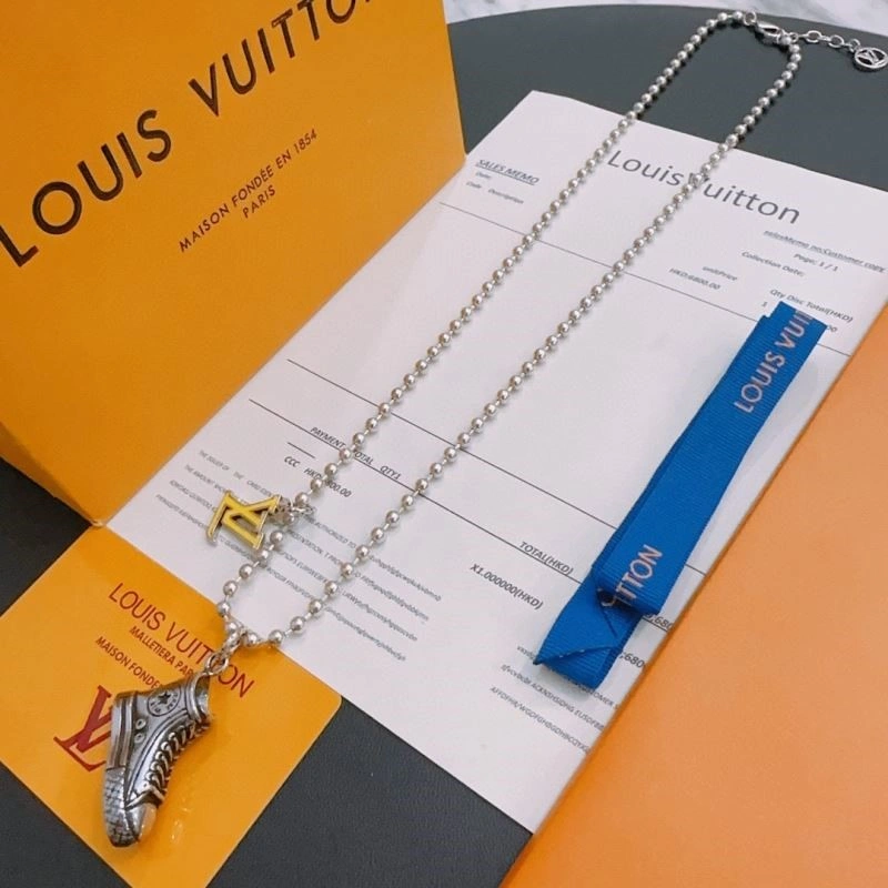 Attractive Louis Vuitton Necklaces 249639