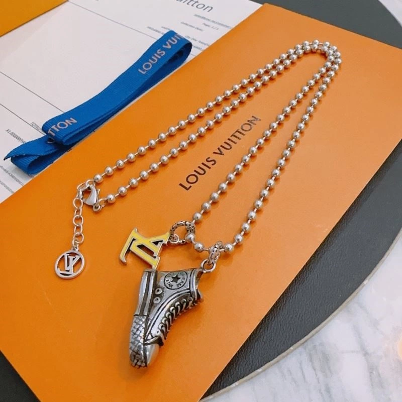 Attractive Louis Vuitton Necklaces 249639