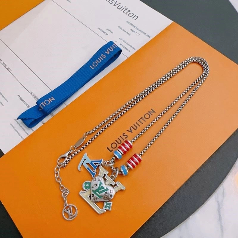 Unisex Louis Vuitton Necklaces 249649