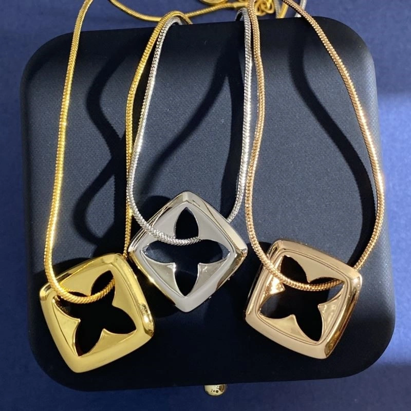 Louis Vuitton Necklaces Tailored 249650