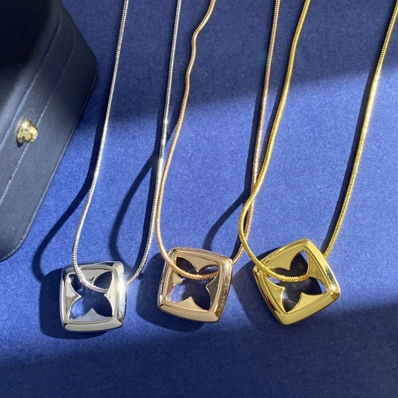 Louis Vuitton Necklaces Tailored 249650