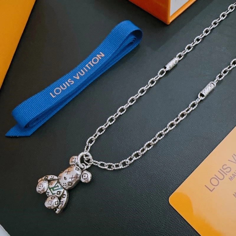 Louis Vuitton Necklaces Sophisticated 249659