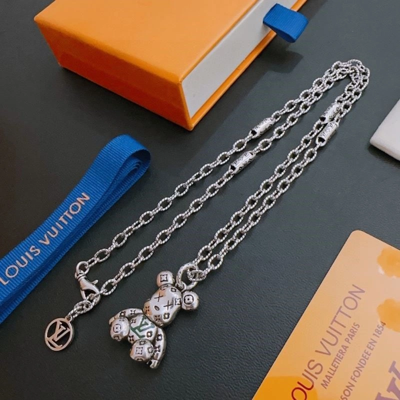 Louis Vuitton Necklaces Sophisticated 249659