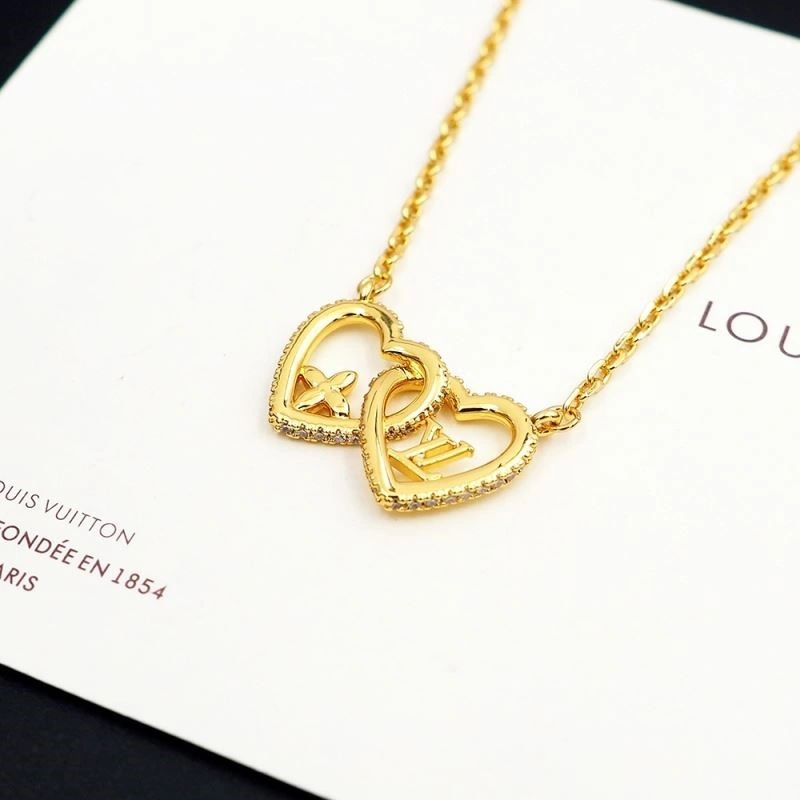 Versatile Louis Vuitton Necklaces 249421