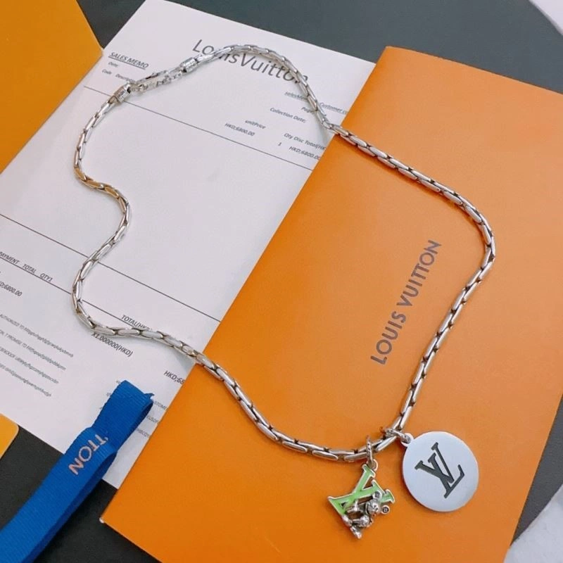 SoftTouch Louis Vuitton Necklaces 249410