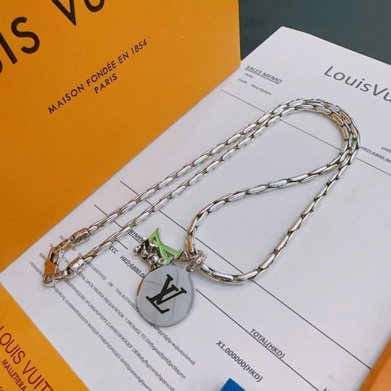 SoftTouch Louis Vuitton Necklaces 249410