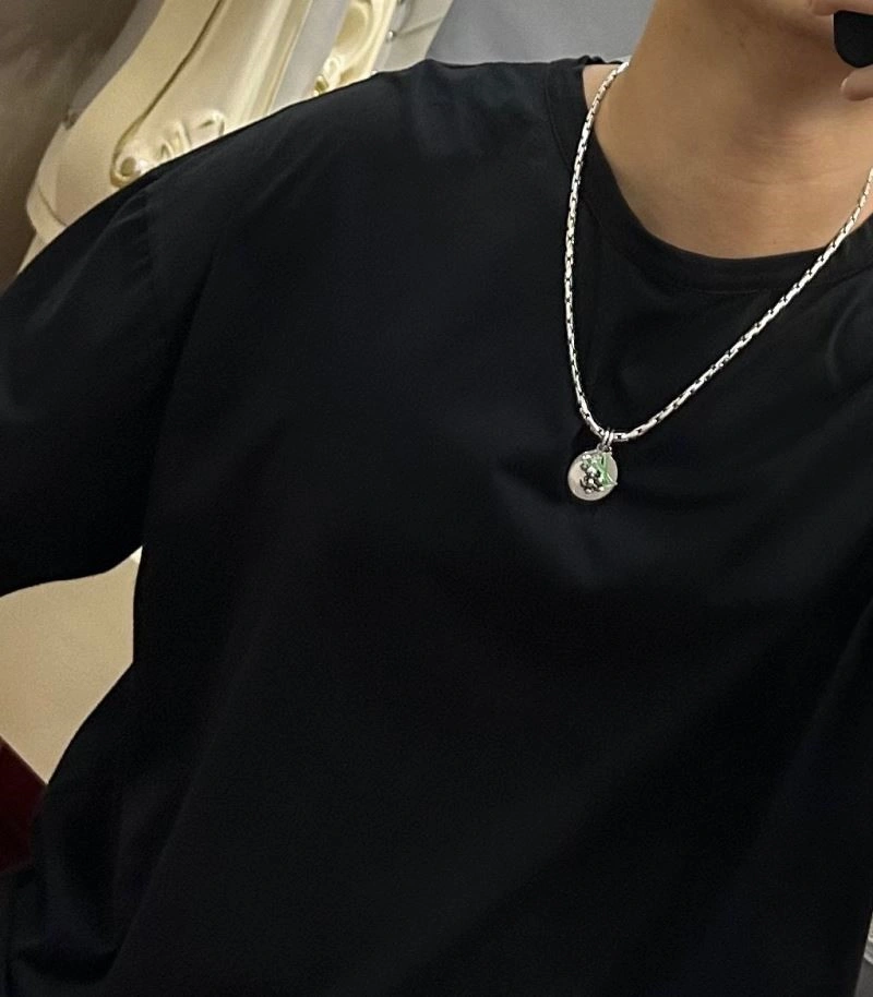 SoftTouch Louis Vuitton Necklaces 249410