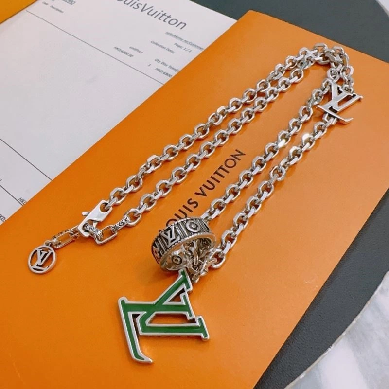 Louis Vuitton Necklaces OnTrend 249418