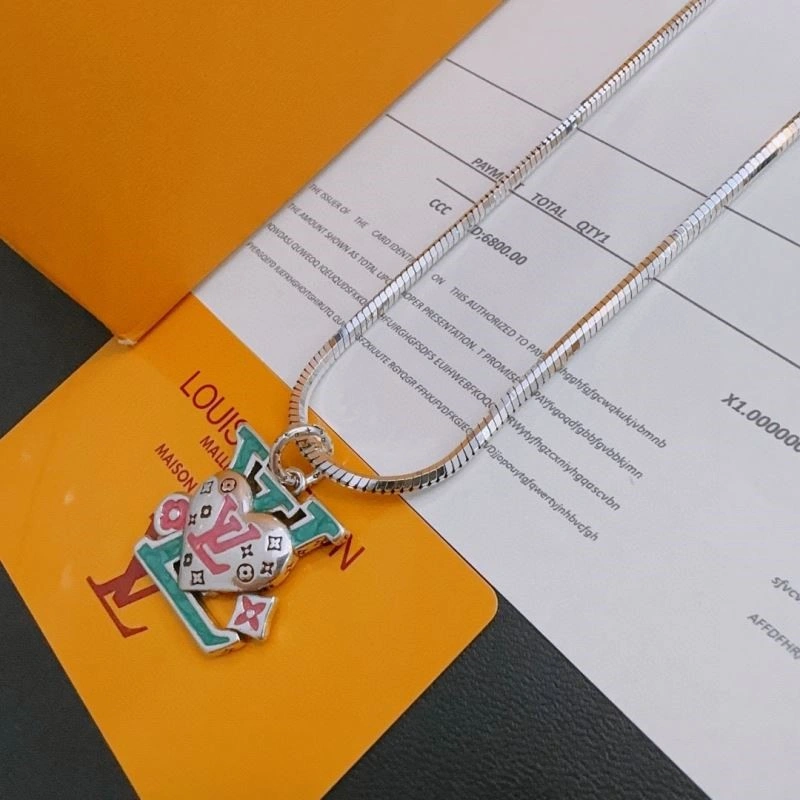 Louis Vuitton Necklaces SoftTouch 249416