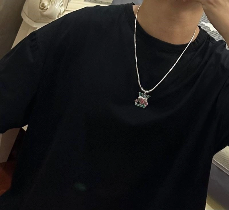 Louis Vuitton Necklaces SoftTouch 249416
