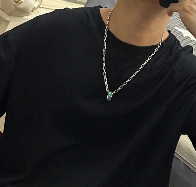 Affordable Louis Vuitton Necklaces 249392
