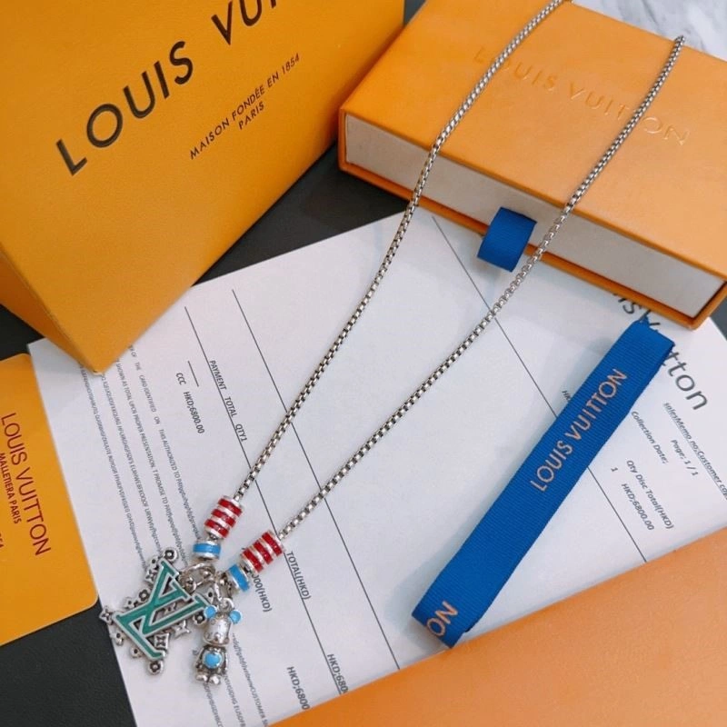 Louis Vuitton Necklaces Unisex 249389