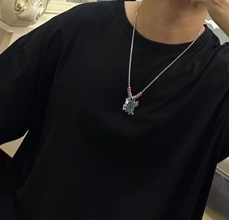 Louis Vuitton Necklaces Unisex 249389