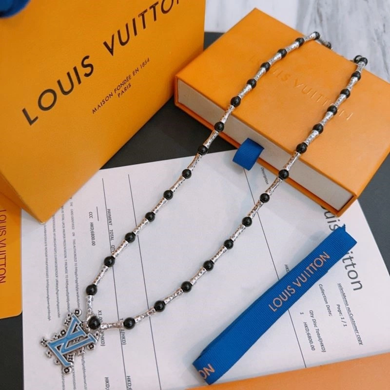 Louis Vuitton Necklaces Fashionable 249387