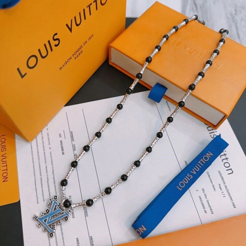 Louis Vuitton Necklaces Fashionable 249387