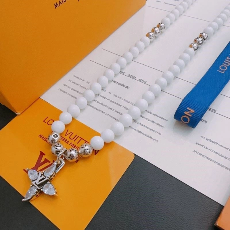 Louis Vuitton Necklaces OdorResistant 249388