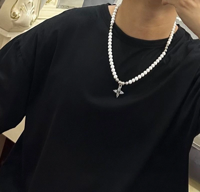 Louis Vuitton Necklaces OdorResistant 249388