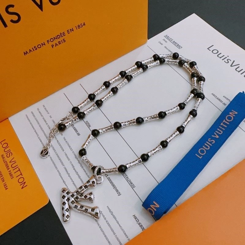 Louis Vuitton Necklaces EasyMatch 249386