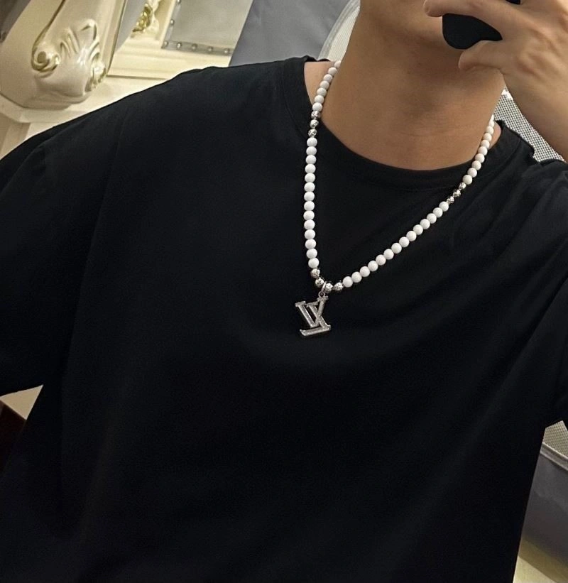 Louis Vuitton Necklaces BestValue 249385