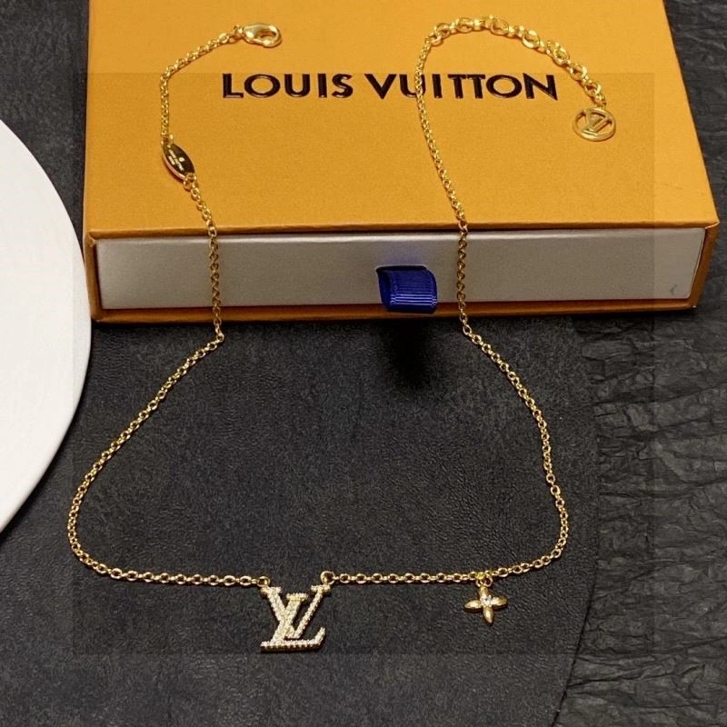 HighPerformance Louis Vuitton Necklaces 249384