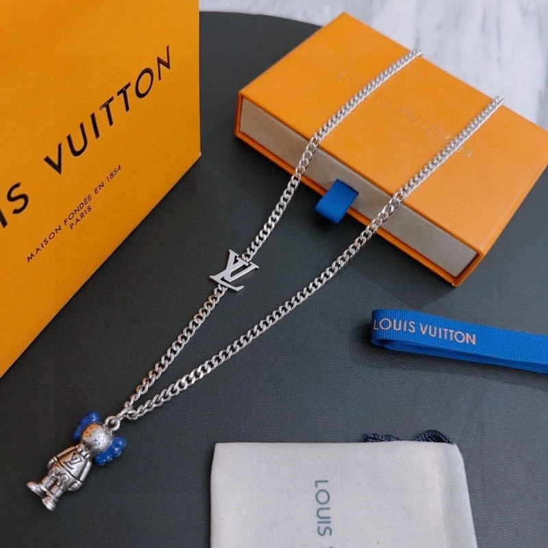 ComfortFit Louis Vuitton Necklaces 249374