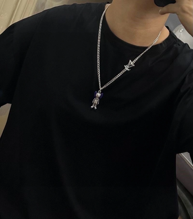 ComfortFit Louis Vuitton Necklaces 249374