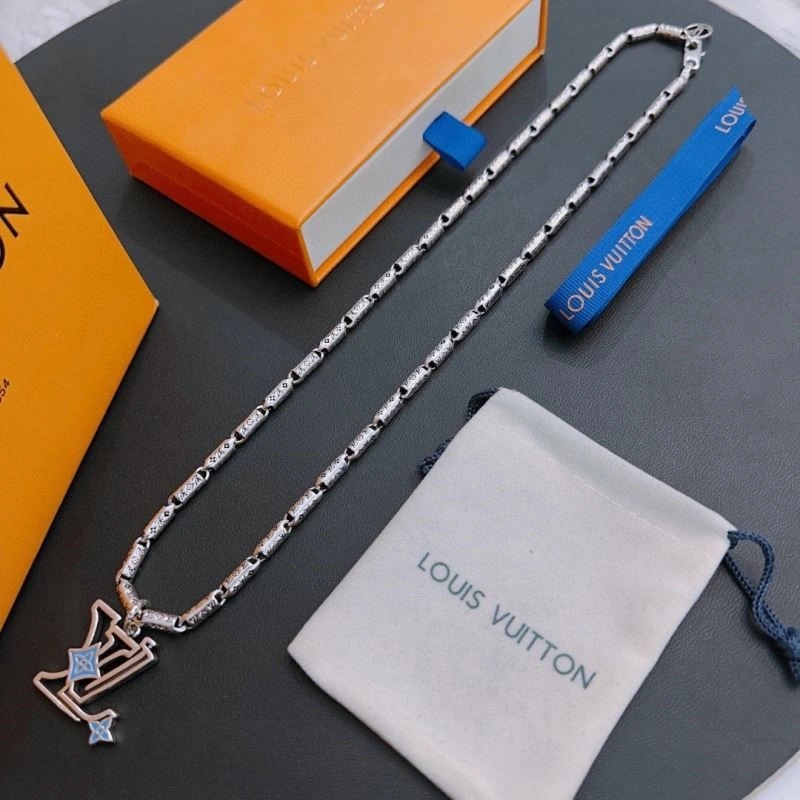 Casual Louis Vuitton Necklaces 249364