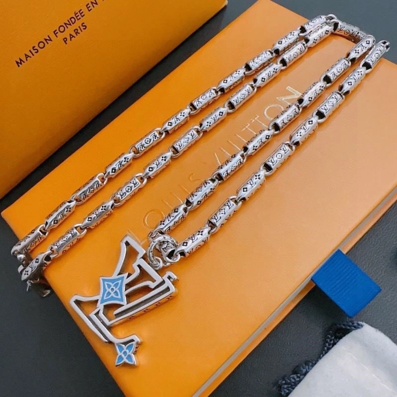 Casual Louis Vuitton Necklaces 249364
