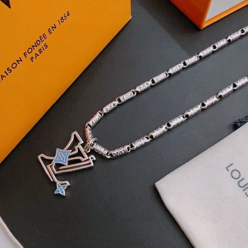 Casual Louis Vuitton Necklaces 249364
