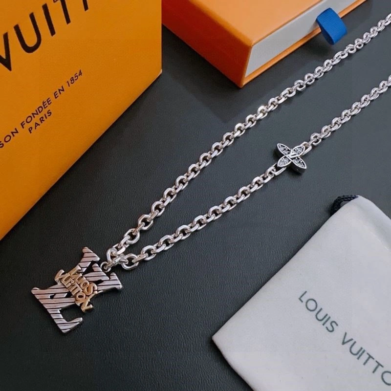 Louis Vuitton Necklaces Modern 249382
