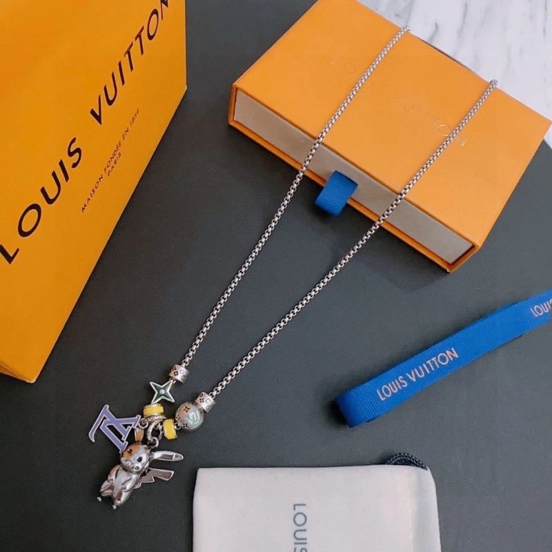 Comfortable Louis Vuitton Necklaces 249381