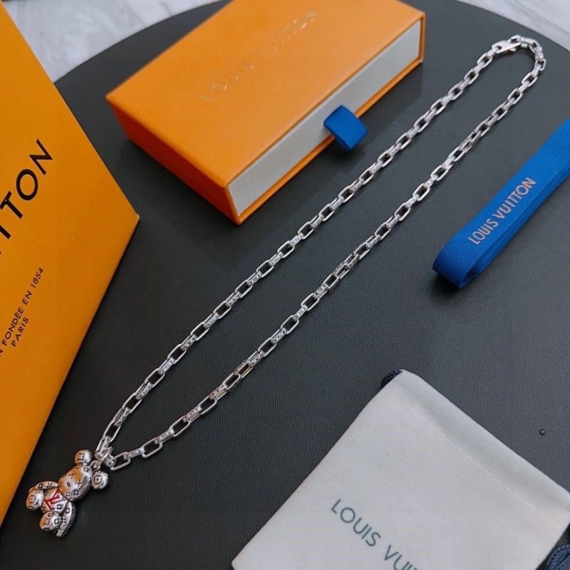Louis Vuitton Necklaces Unique 249377