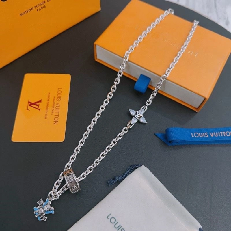 OdorResistant Louis Vuitton Necklaces 249375