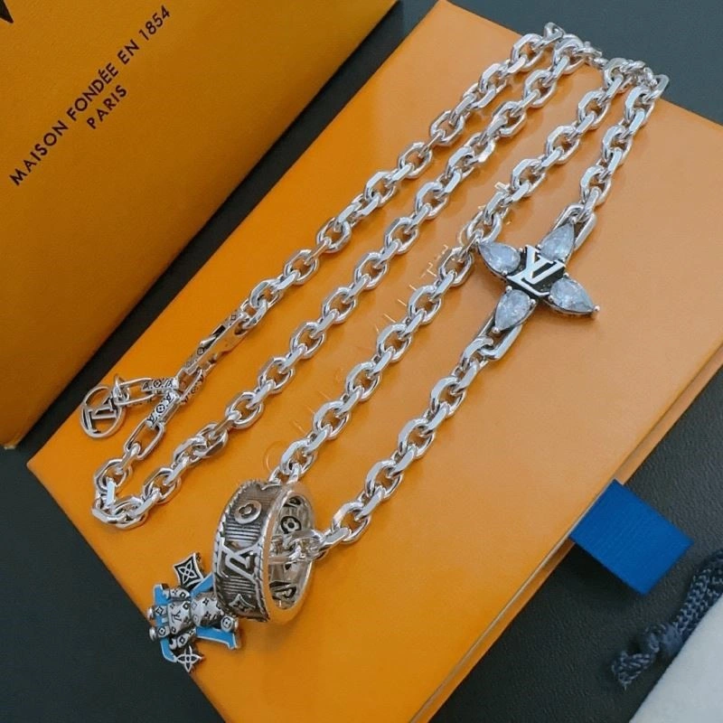 OdorResistant Louis Vuitton Necklaces 249375