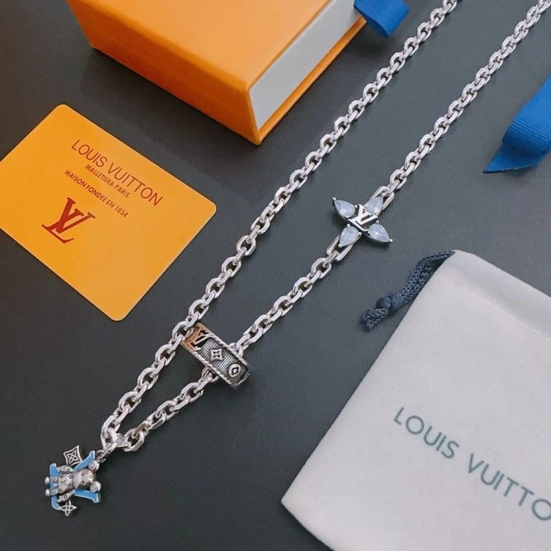 OdorResistant Louis Vuitton Necklaces 249375
