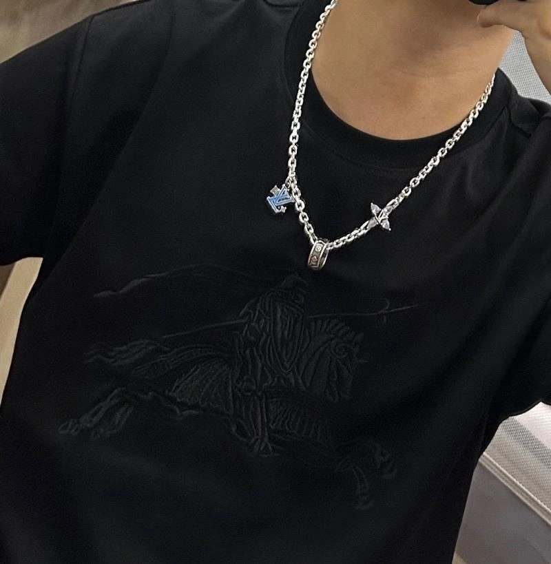 OdorResistant Louis Vuitton Necklaces 249375