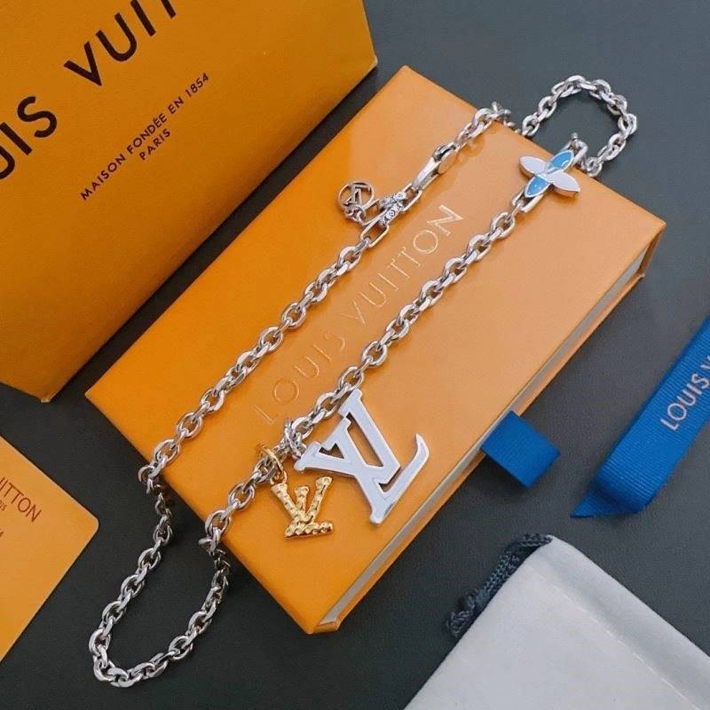 Louis Vuitton Necklaces Flexible 249368