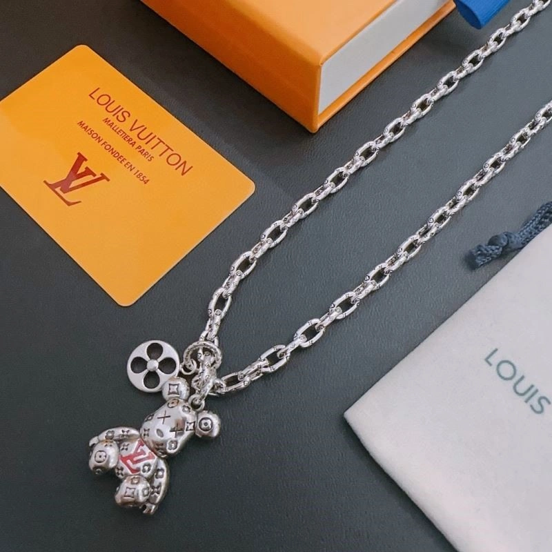 Louis Vuitton Necklaces Sophisticated 249369