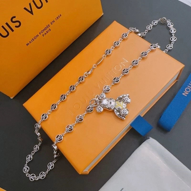 AllSeason Louis Vuitton Necklaces 249366