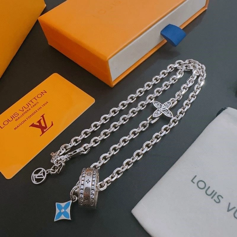 Louis Vuitton Necklaces Tailored 249380