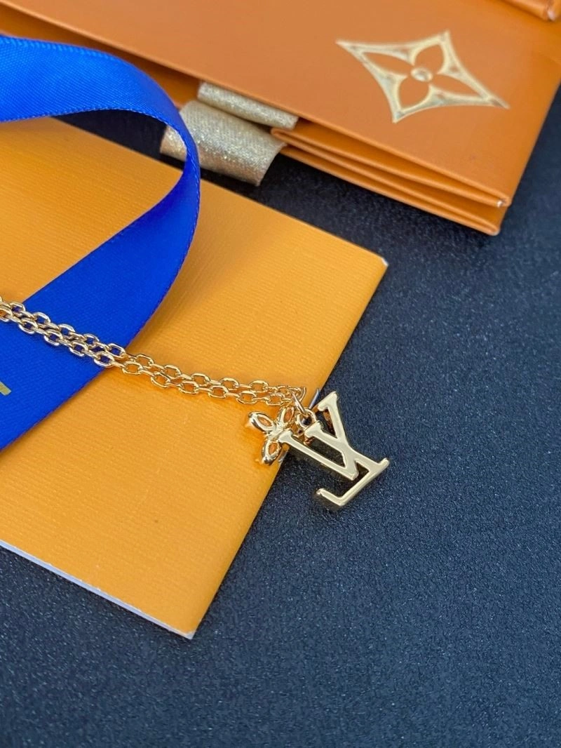 Louis Vuitton Necklaces Casual 249353