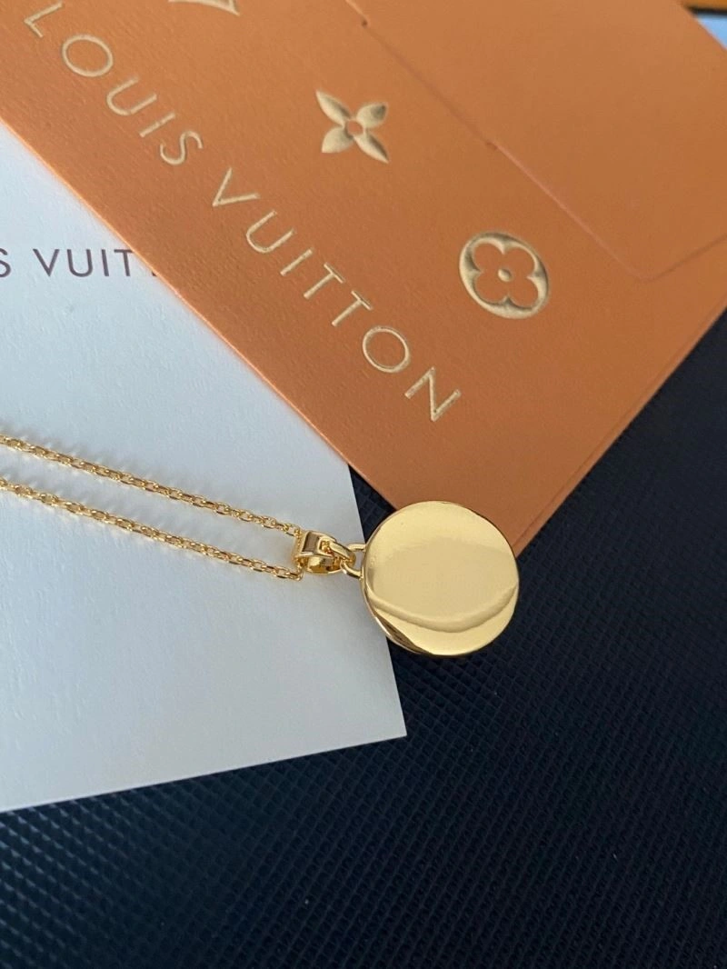 Attractive Louis Vuitton Necklaces 249354