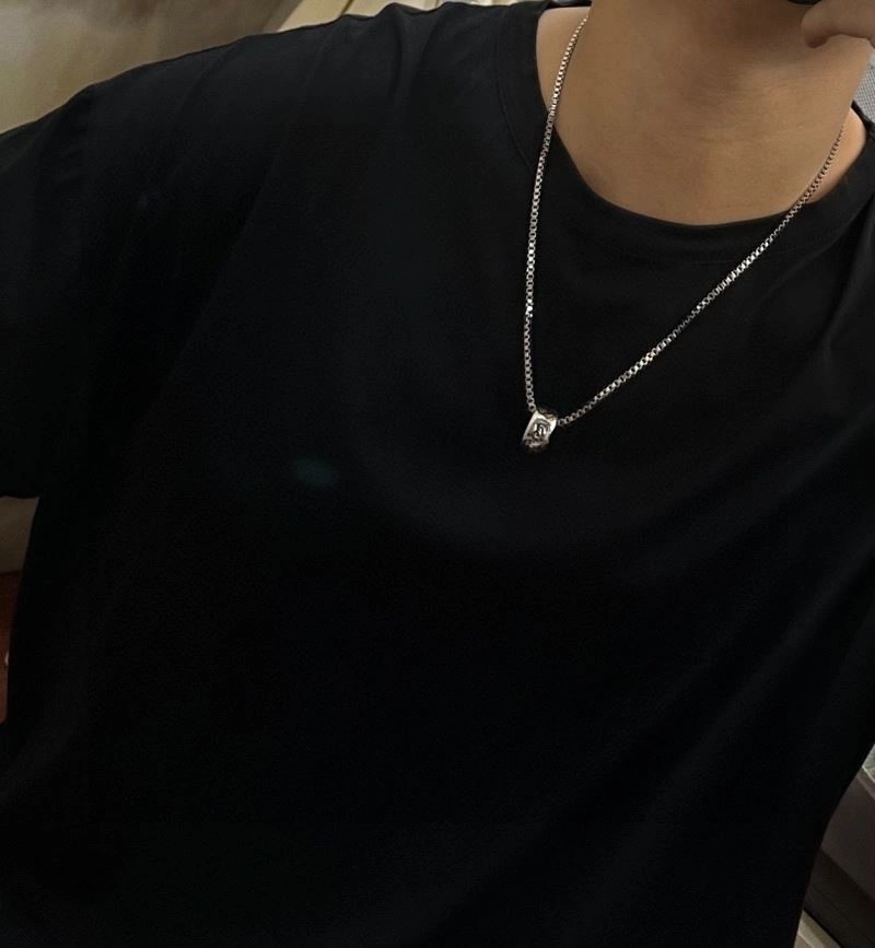 Louis Vuitton Necklaces Resilient 249370