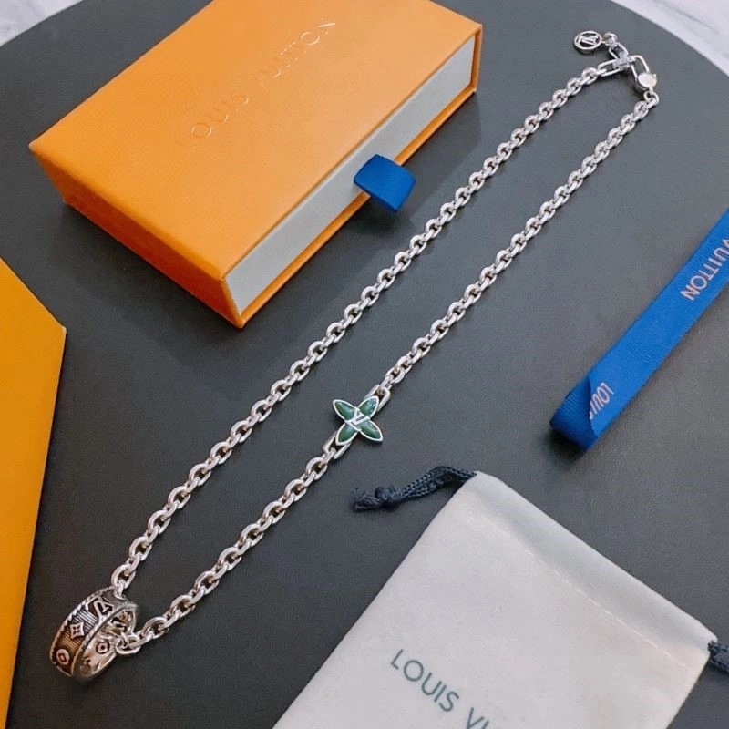 FastDry Louis Vuitton Necklaces 249358
