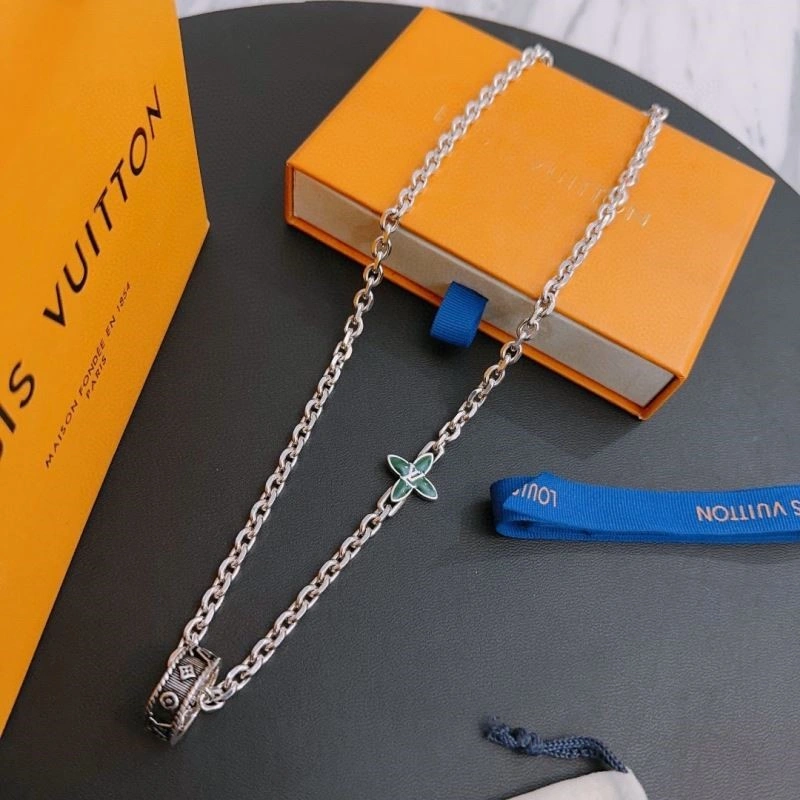 FastDry Louis Vuitton Necklaces 249358