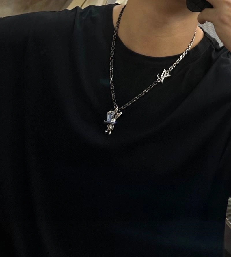 Louis Vuitton Necklaces Durable 249350