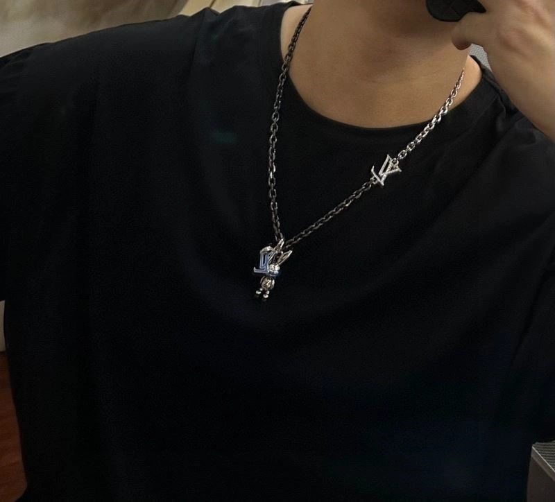 Louis Vuitton Necklaces Durable 249350