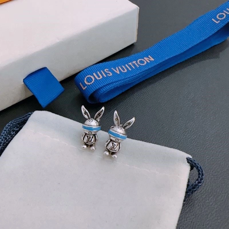 Sophisticated Louis Vuitton Necklaces 249345