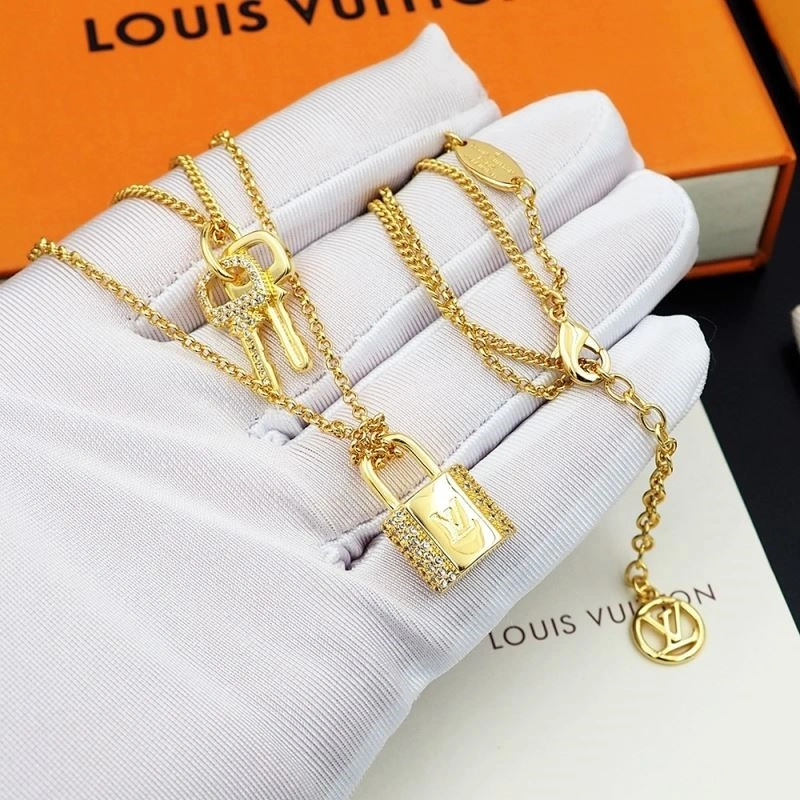Louis Vuitton Necklaces Flexible 249331