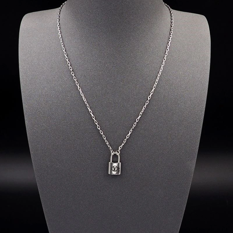 Trendy Louis Vuitton Necklaces 249324